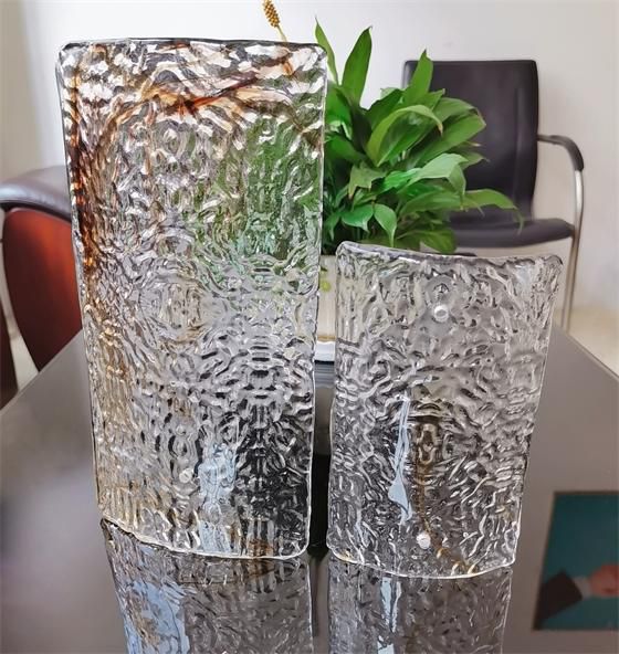 水晶琉璃（lí）瓦