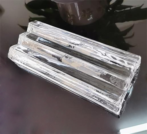 異（yì）型（xíng）組合水晶磚透明3